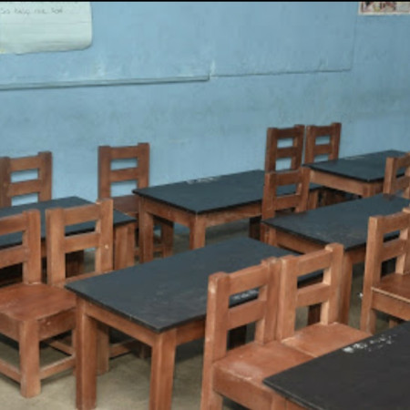 school chairs and tables