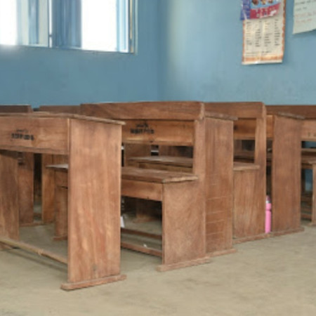 school chairs and tables